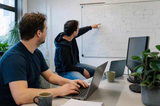 Sfeerbeeld bij de dienst: Bedrijfssoftware op maat: één systeem voor je hele bedrijf