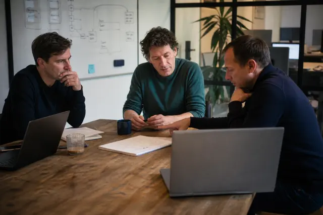 Sfeerbeeld bij het artikel: API-koppeling laten maken: wat kost het en hoe werkt het?