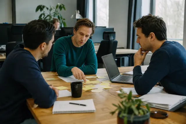Sfeerbeeld bij het artikel: Maatwerk of standaard software? Zo maak je de juiste keuze