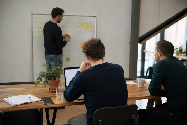 Sfeerbeeld bij het artikel: n8n, Make of Zapier: welke workflow-tool past bij jouw bedrijf?
